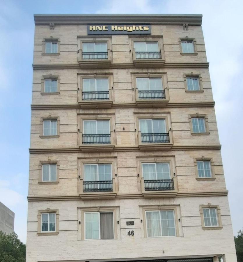 Eiffel Luxury Apartments Lahore Exterior foto